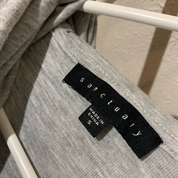 Light grey sweater with ruffle on sleeves - Picture 2 of 3